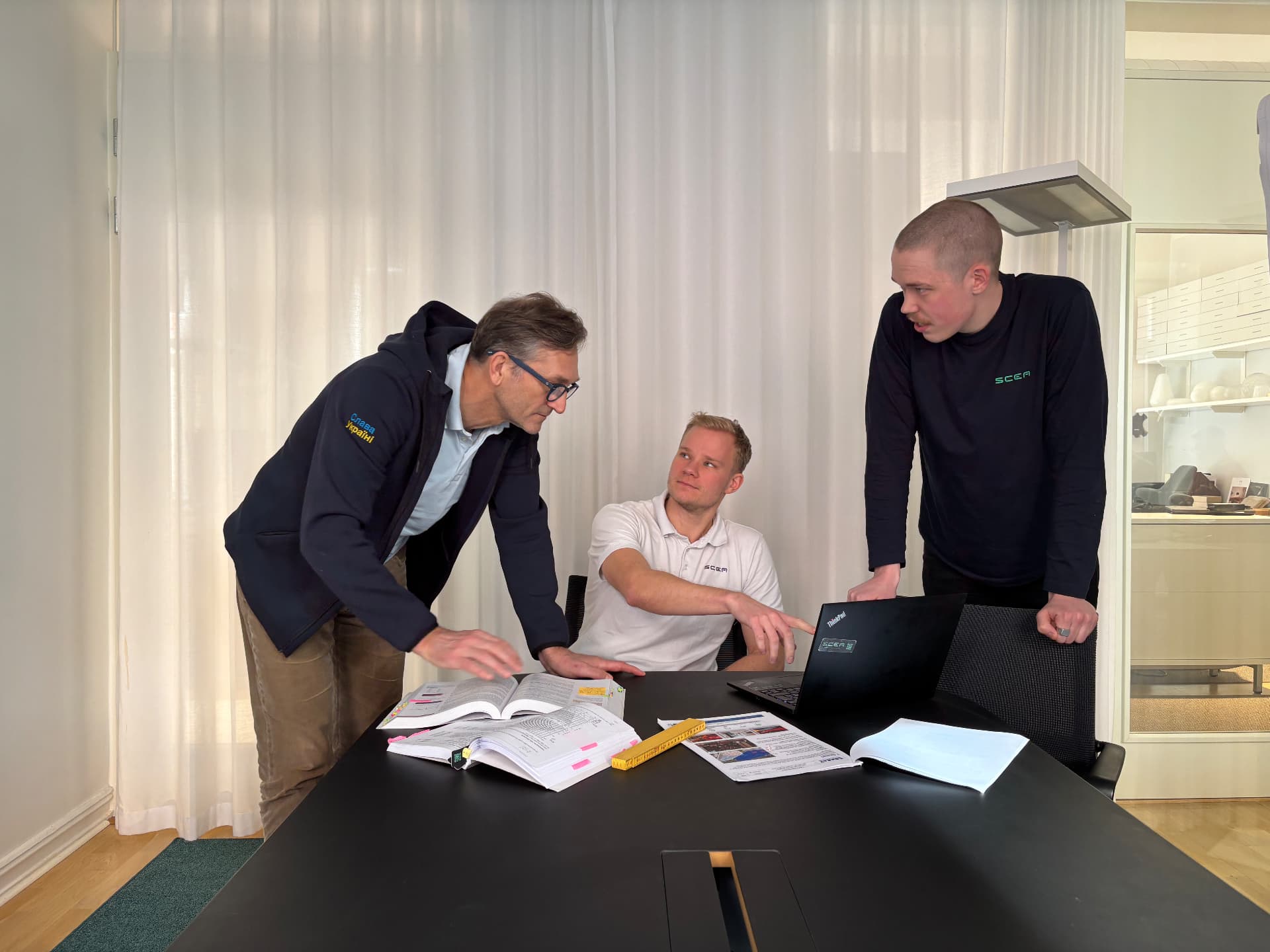 SCEA-teamet i arbete